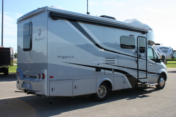 2020 Tiffin Wayfarer 25' 25RW Holiday RV Sales and Service